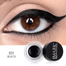 Load image into Gallery viewer, Big eye makeup with brush eyeliner

